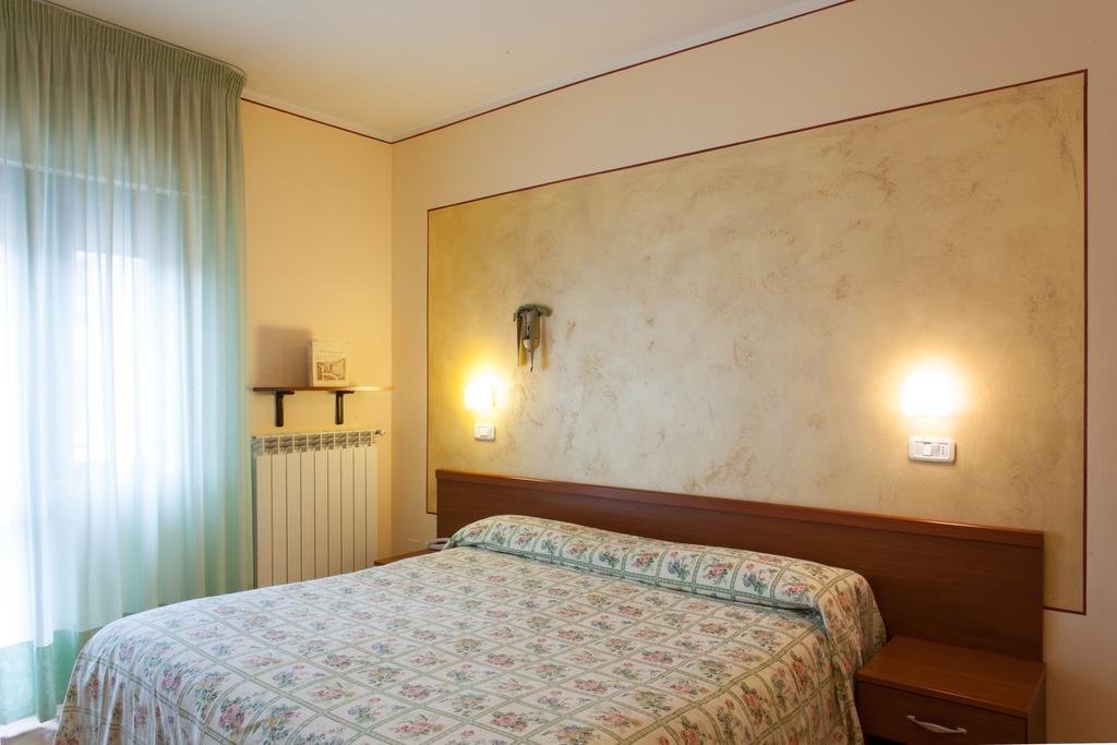Hotel Fabbrini Abbadia San Salvator Quarto foto